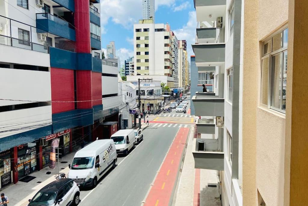 Apartamento Quadra Mar Na Rua 2000 Balneario Camboriu